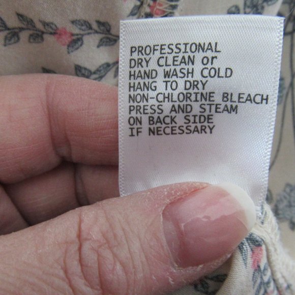 Soft Floral print V-neck Peasant Blouse - Picture 7 of 7